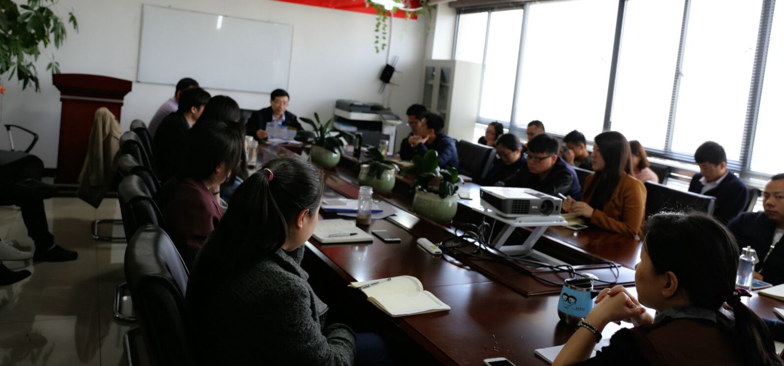 培訓為大！專家來我司培訓金融管理課程